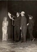 Incursione goliardica in occasione dello spettacolo di Abbe Lane: Bologna, Teatro Duse: 1960