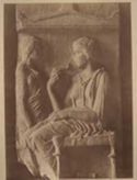 Stele greca raffigurante Cefiso e Murcia: museo del Louvre: Parigi