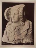 Art gréco-phénicien: buste de femme trouvée à Elche: Louvre