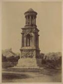 Saint Remy de Provence: mausoleo della famiglia Giulia