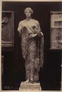 [Statua di Diana in stile arcaico: 1. secolo a. C., Roma: British Museum: Londra]