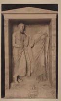 Stele funeraria in marmo pentelico trovata in Attica: museo archeologico nazionale: Atene