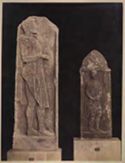 Steli funerarie con un suonatore di lira e un cacciatore: museo archeologico nazionale: Atene