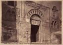 Córdoba: puerta de entrada á la mezquita