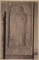 Lastra tombale di Pietro d'Ancarano: museo civico medievale: Bologna