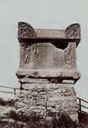 Sarcofago di Bublio Vibio Mariano noto come tomba di Nerone: via Claudia 6. miglio: Roma