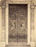 [Roma: basilica di S. Pietro: porta mediana con grandiose imposte di bronzo eseguite dal Filarete]