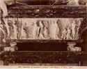 Bassorilievo nel monumento di Clemente 10. nella basilica di S. Pietro: Roma