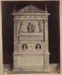 Monumento funerario dei fratelli Bonsi di Luigi Capponi: chiesa di S. Gregorio Magno, atrio: Roma
