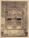 Tomba del canonico Lelio Guidiccioni: chiesa S. Gregorio Magno, atrio: Roma