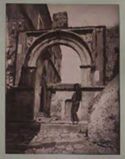 Taormina: portale ad arco rinascimentale