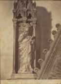 Arezzo: chiesa di S. Domenico : nicchia e statua nel coronamento della cappella Dragomanni: (Giovanni di maestro Francesco di Firenze)