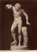 Firenze: r. galleria Uffizi: fauno danzante: (attribuito a Prassitele e restaurato da Michelangiolo)