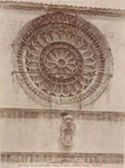 Todi: facciata del duomo: finestrone circolare: (15. secolo)