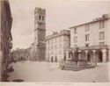 Assisi: piazza Vittorio Emanuele