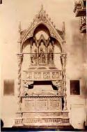 Perugia: basilica di san Domenico: tomba di papa Benedetto 11.