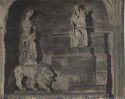 Assisi: chiesa inferiore di s. Francesco: monumento sepolcrale di Isabella d'Ibelin, regina di Cipro: particolare