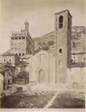 Gubbio: chiesa di s. Giovanni (14. sec.) e palazzo dei Consoli