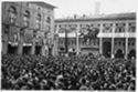 [Manifestazione popolare in onore di casa Savoia in piazza del Nettuno: celebrazione del II centenario della nascita di Luigi Galvani: Bologna: 19 ottobre 1937]