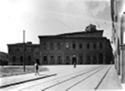 Veduta della biblioteca universitaria di Bologna sulla via S. Giacomo