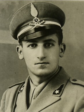 Di Costanzo Giovanni.jpg Giovanni Di Costanzo